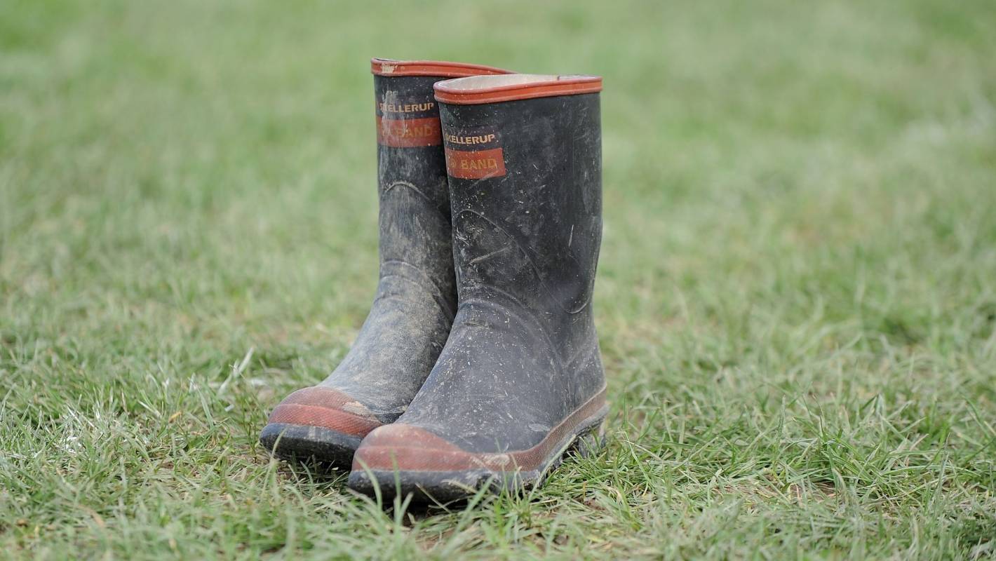black rain boot booties