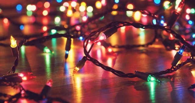 christmas-lights-on-the-floor
